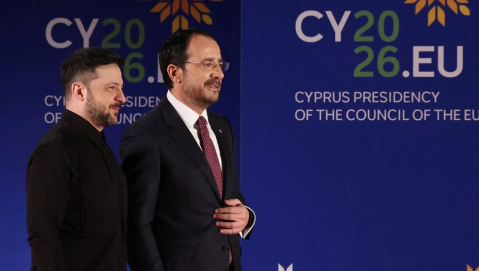 “shans-i-madh-qe-lufta-te-mbyllet”-zelensky-mesazhe-nga-qipro:-2026-ta,-viti-i-vendimeve-per-ukrainen,-ushtroni-presion-ndaj-agresorit-rus!