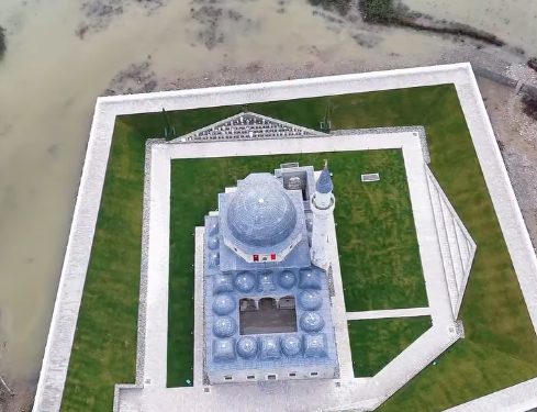 si-duhet-lexuar-ky-postim-qeveritar-me-mospermbytjen-me-te-xhamise-se-plumbit-ne-shkoder?