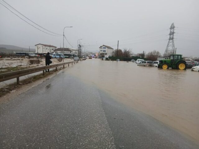 ame-njofton-per-stabilizim-te-situates:-niveli-i-ujit-ne-lumenj-ka-filluar-te-bie