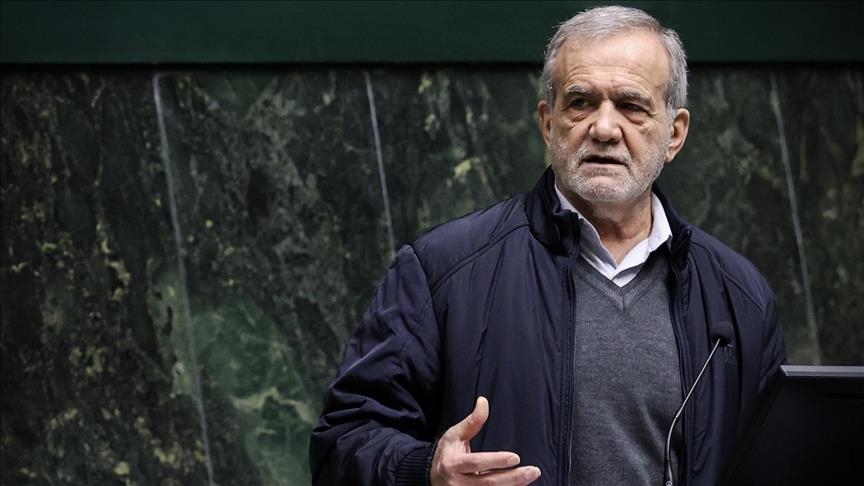 presidenti-irainain-zotohet-se-do-te-zgjidhe-problemet-ekonomike-mes-protestave