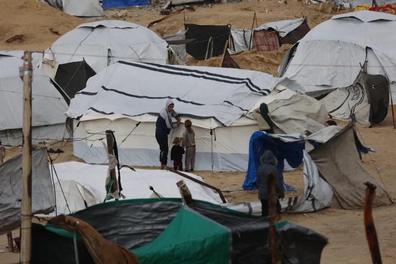 te-pakten-pese-te-vdekur-ne-gaza-nga-shembja-e-ndertesave,-viktima-te-tjera-nga-i-ftohti-ekstrem