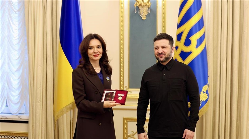 spiropali-vazhdon-viziten-ne-kiev,-dekorohet-nga-presidenti-zelenskyy
