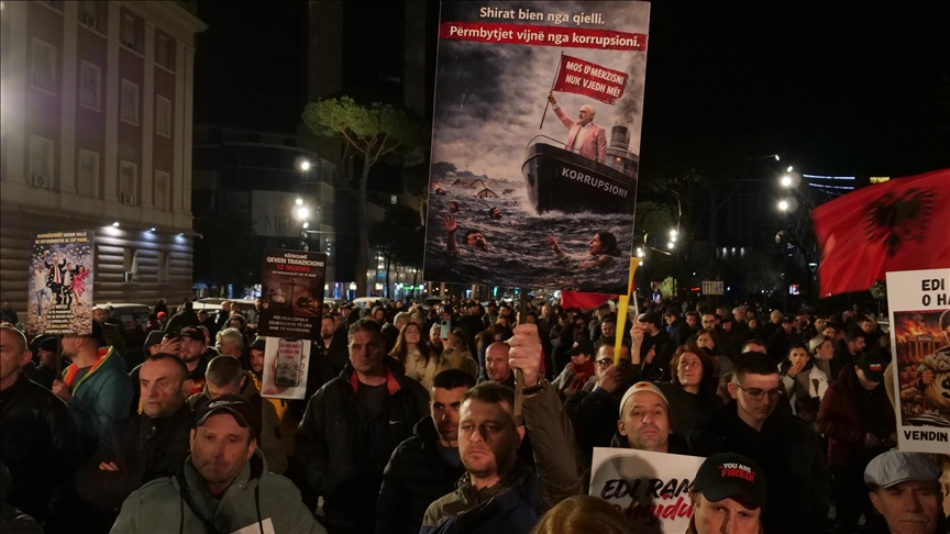 shqiperi,-vazhdojne-protestat-antiqeveritare