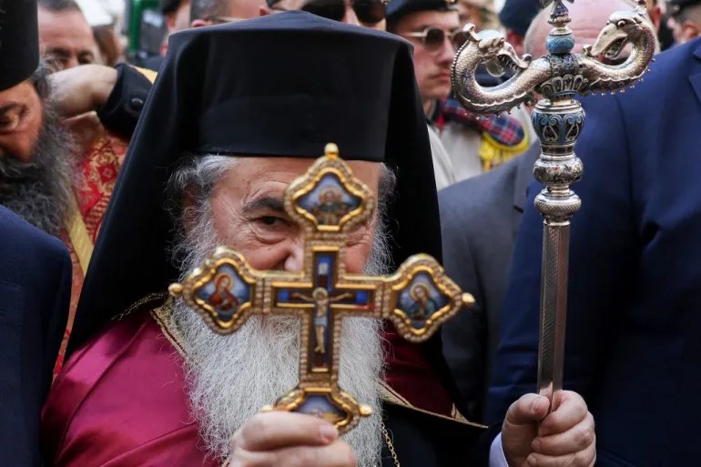 patriarket-e-jerusalemit-paralajmerojne:-sionizmi-i-krishtere-kercenon-unitetin-dhe-te-ardhmen-e-krishterimit-ne-token-e-shenjte