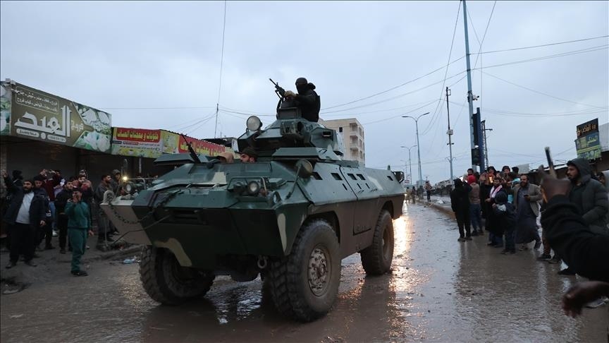 ushtria-siriane-nis-operacion-te-ri-nga-tal-abjadi-drejt-rrethinave-te-rakas-te-pushtuara-nga-ypg/sdf-ja