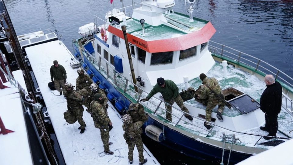 danimarka-forcon-ndjeshem-pranine-e-saj-ushtarake-ne-groenlande,-dergon-trupa-te-tjera-ne-ishull!-ministri-i-mbrojtjes:-nuk-mund-ta-perballojme-nderprerjen-e…