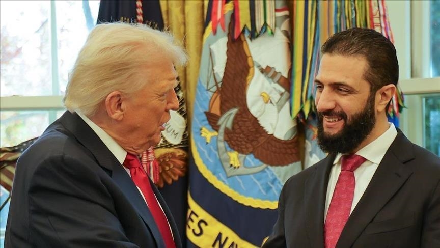 sharaa-dhe-trump-diskutojne-situaten-ne-siri,-riafirmojne-mbeshtetjen-per-unitetin-e-vendit,-luften-kunder-terrorizmit