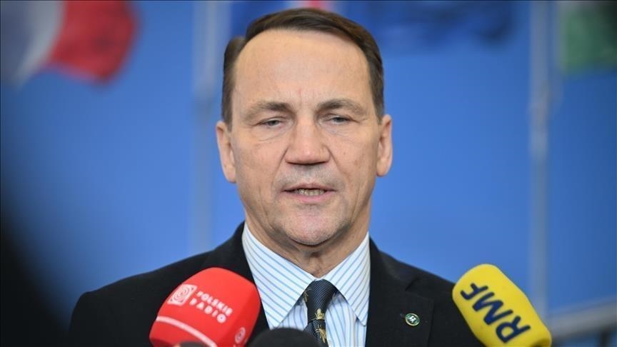 ministri-i-jashtem-i-polonise-kritikon-ftesen-e-trumpit-per-putinin-ne-bordin-e-paqes