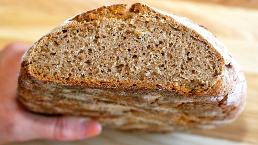 mjeket-e-konsiderojne-miniere-te-vertete-vlerash-ushqyese,-ja-pse-duhet-te-hani-vetem-buke-te-zeze