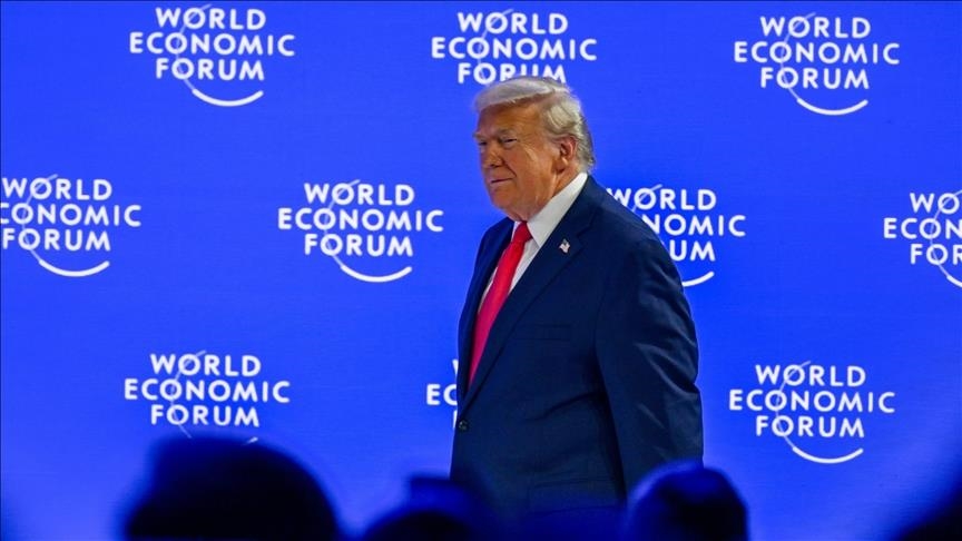 “negociata-te-menjehershme”,-trump-perserit-thirrjen-per-blerjen-e-grenlandes-ne-davos