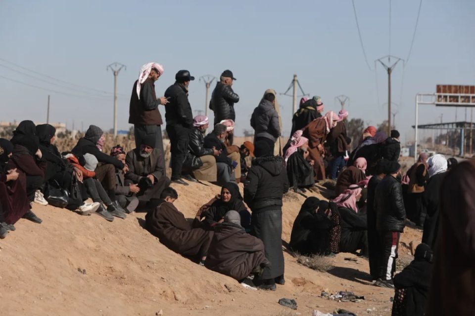 familjet-siriane-kerkojne-te-afermit-pas-lirimit-te-burgut-al-aktan-nga-kontrolli-i-ypg-se