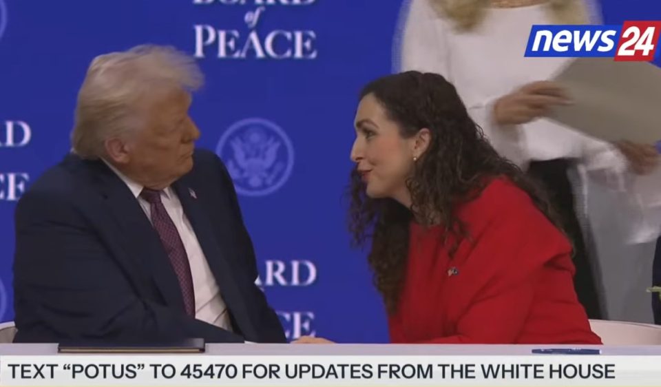 foto+video/-shtrengim-duarsh-para-firmosjes-se-planit-te-paqes,-trump-bisede-‘koke-me-koke’-me-vjosa-osmanin