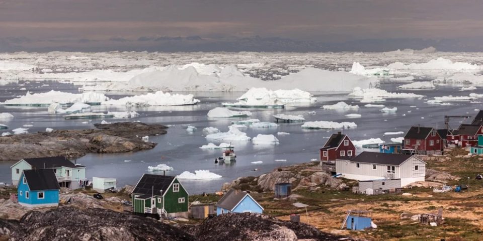 keshtu-e-shprehin-zemerimin-danezet-ne-emer-te-groenlandes