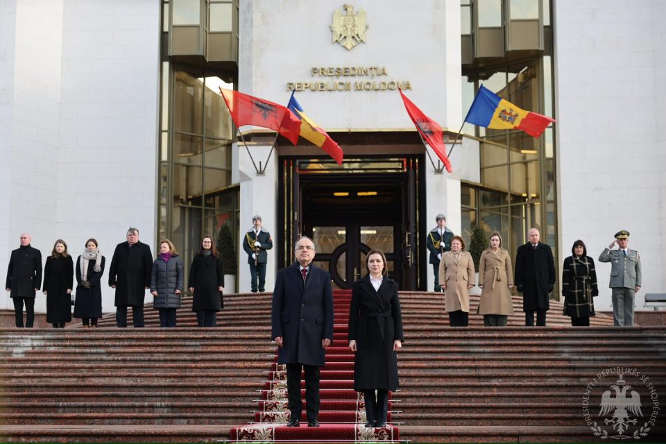 begaj-i-kerkon-moldavise-ta-rishqyrtoje-njohjen-e-kosoves