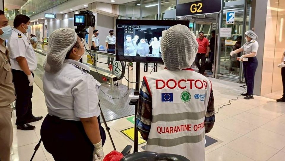 alarm-ne-azi-per-virusin-“nipah”,-rastet-po-shtohen!-nuk-ka-vaksine-dhe-perqindje-te-larte-vdekshmerie!-forcohen-kontrollet-ne-kufi,-ja-si-shkaktohet-dhe-transmetohet