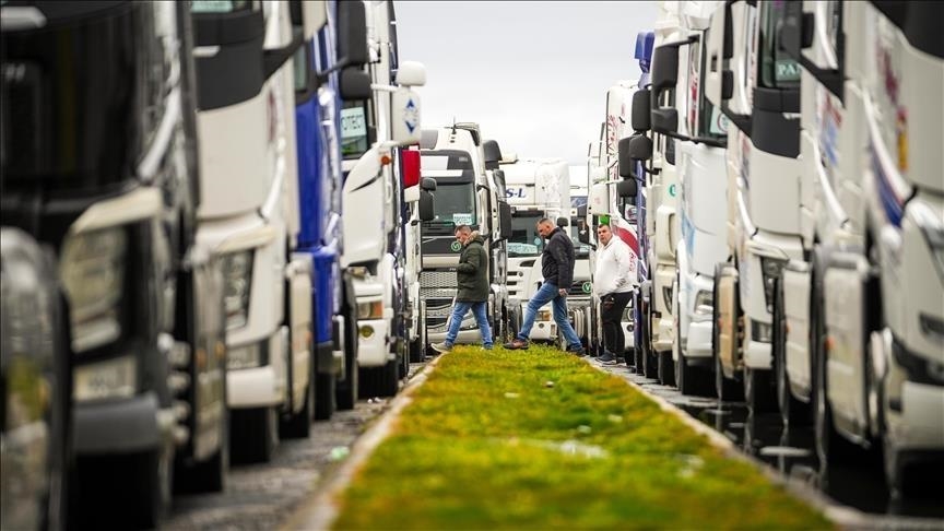 shoqata-e-transportuesve-ne-maqedonine-e-veriut-njofton-nderprerjen-e-bllokades-ne-pikat-kufitare