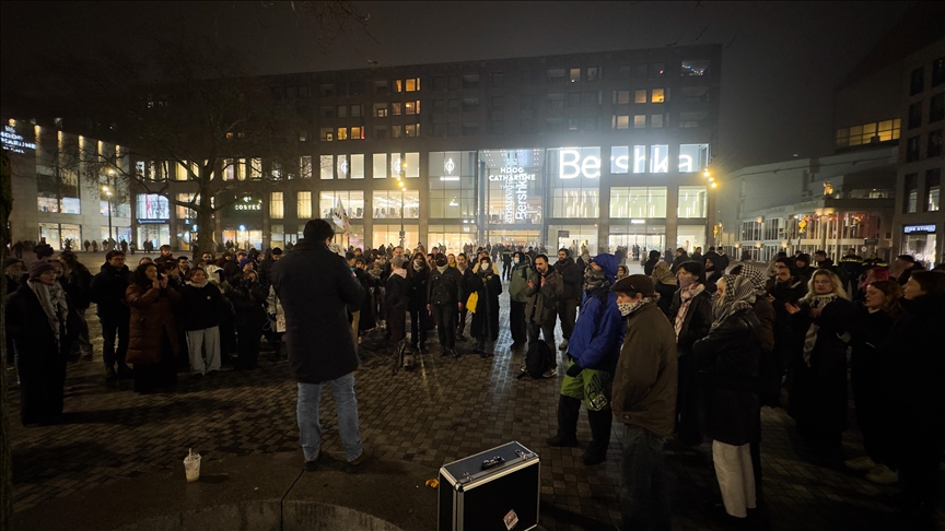 proteste-ne-utrecht-te-holandes-kunder-sulmit-“racist”-te-policise-ndaj-dy-grave-myslimane
