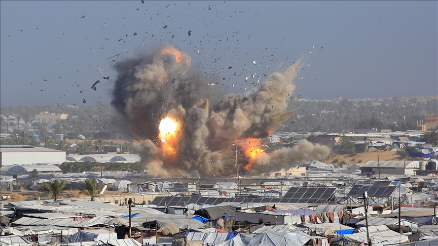 izraeli-godet-nje-ndertese-banimi-ne-khan-younis,-re-te-dendura-tymi-shihen-mbi-gaza