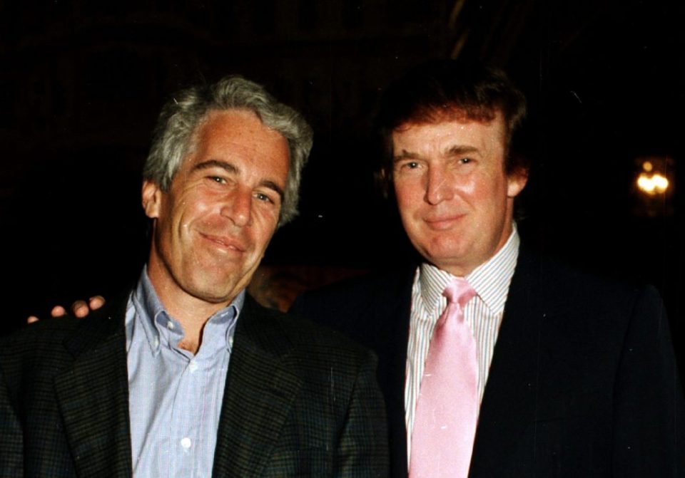 trumpi-permendet-mbi-1.000-here-ne-dosjet-e-reja-“epstein”