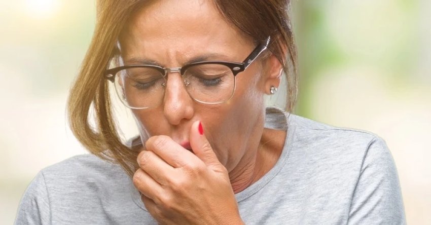 bronkoskopia:-si-duket-procedura-qe-perdoret-per-semundjet-e-mushkerive