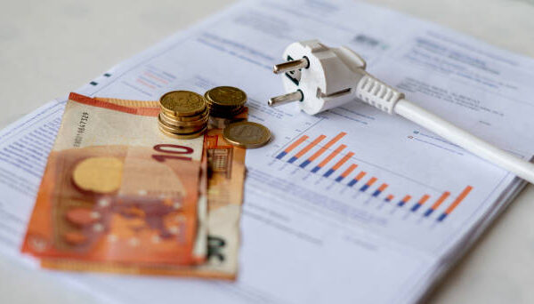 thirrje-per-proteste-kunder-rritjes-se-cmimit-te-energjise-elektrike