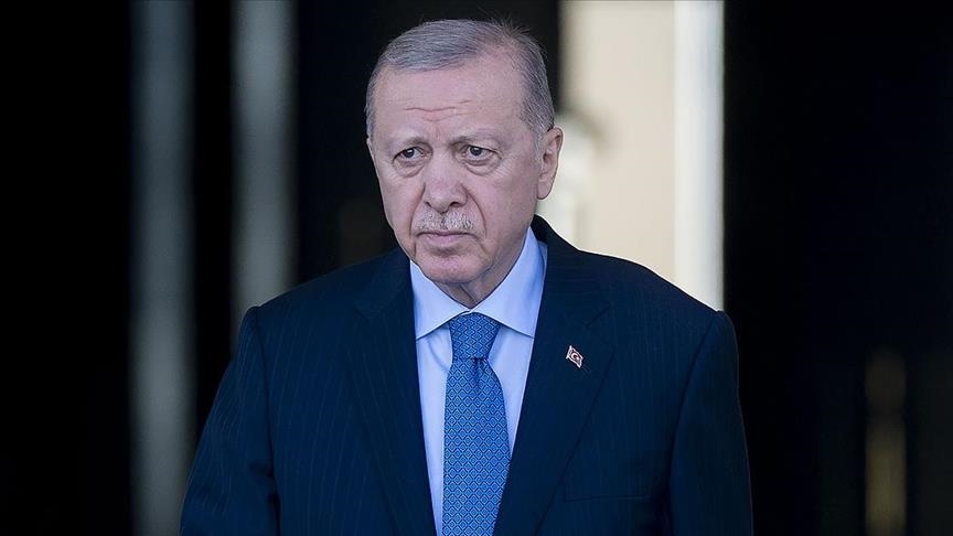 presidenti-erdogan-shenon-3-vjetorin-e-termeteve-te-vitit-2023,-thote-se-premtimet-per-rindertim-u-mbajten