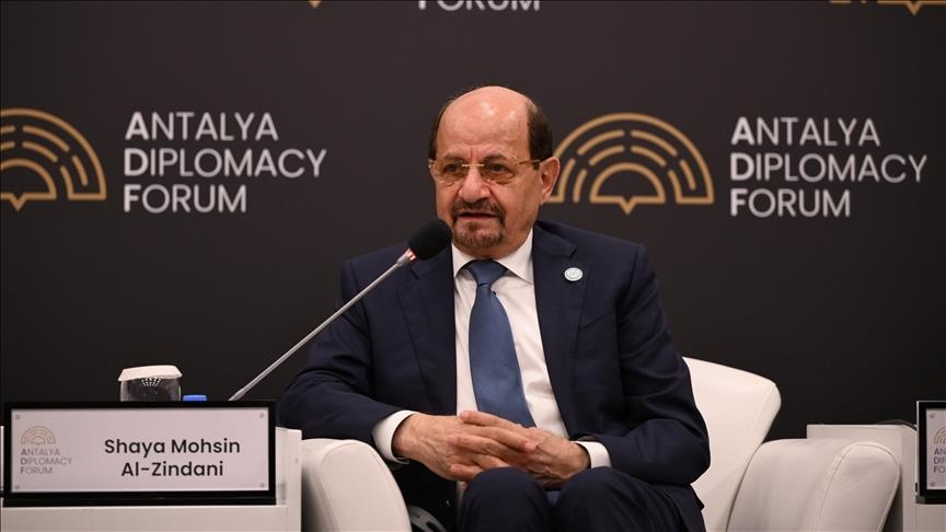 formohet-qeveria-e-re-e-jemenit-me-34-ministra-e-udhehequr-nga-shaya-al-zindani