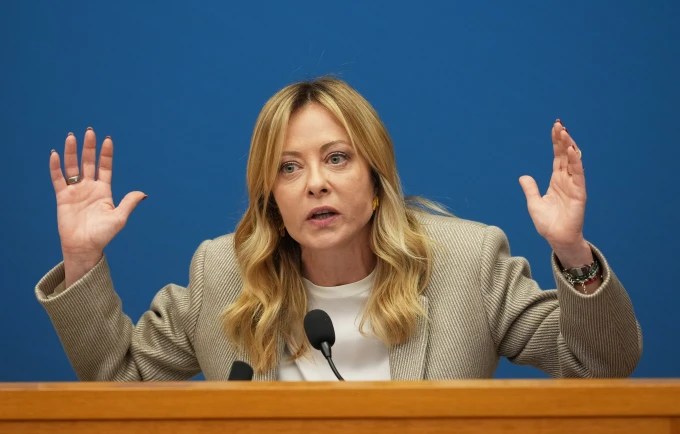 meloni-e-ashper-me-protestuesit:-kush-nuk-e-do-olimpiaden-eshte-armik-i-italise