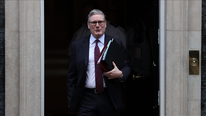 kabineti-britanik-mbeshtet-kryeministrin-starmer-mes-thirrjeve-per-doreheqjen-e-tij