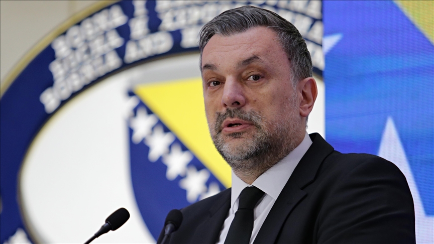 ministri-i-jashtem-boshnjak:-dodik-bashkepunoi-me-ish-pjesetar-te-inteligjences-izraelite-per-shkeputje-nga-beh