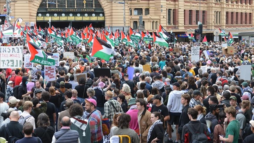 i-derguari-australian-per-luften-kunder-islamofobise-kerkon-hetim-per-policine-mbi-protesten-e-sidneit