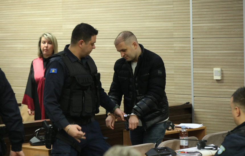 ekzekutimi-i-liridona-ademajt/-murseli-kerkon-te-flase-me-femijet,-i-refuzohet-komunikimi-me-behgjet-pacollin