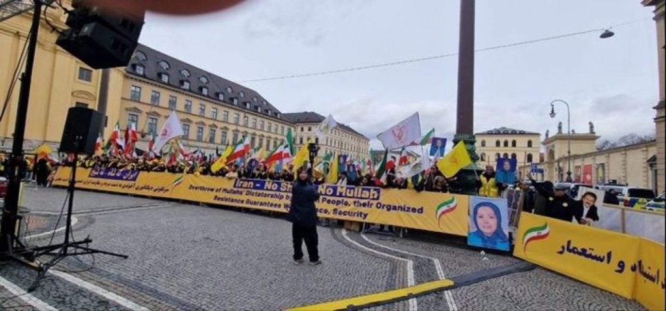 konferenca-e-sigurise-ne-mynih,-mijera-mblidhen-ne-proteste-kunder-regjimit-te-iranit!-udheheqesja-e-opozites:-po-ecim-ne-rrugen-e-revolucionit-demokratik!