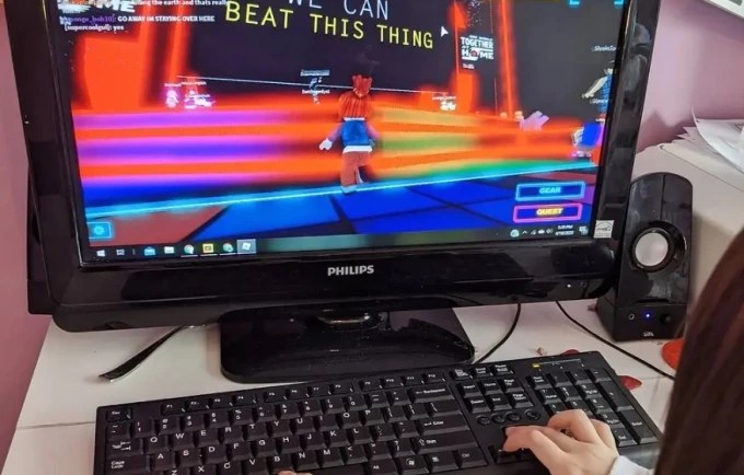 si-i-perdorin-grupet-e-urrejtjes-dhe-organizatat-terroriste-platformat-e-lojerave-per-te-rekrutuar-femije