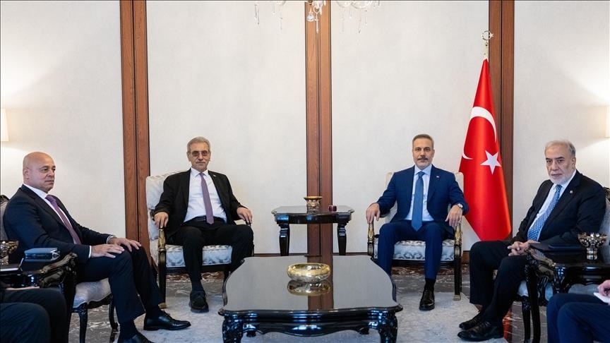 ministri-i-jashtem-turk-takohet-me-kreun-e-komitetit-kombetar-per-administrimin-e-gazes