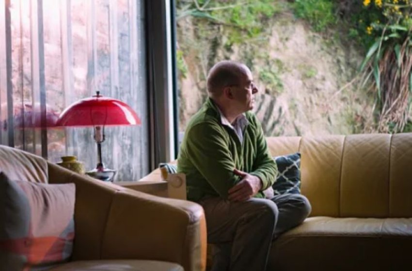 simptomat-qe-tregojne-se-depresioni-po-ju-con-ne-demence