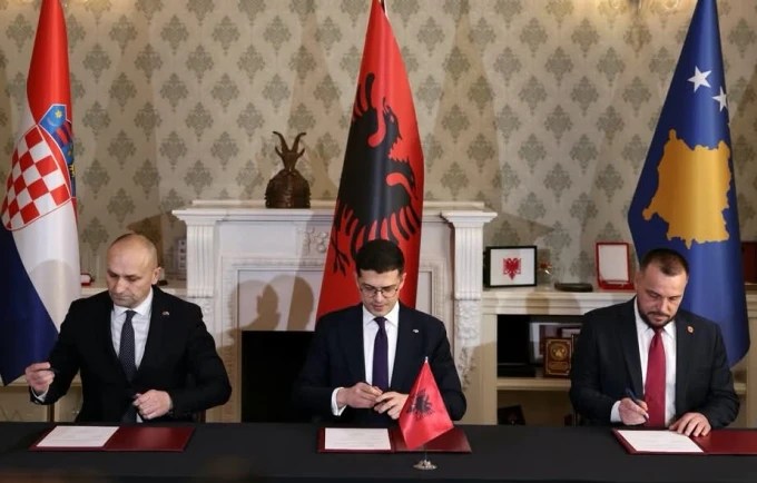 nato-per-aleancen-kosove–shqiperi–kroaci:-jane-kontribuuese-per-stabilitetin-rajonal