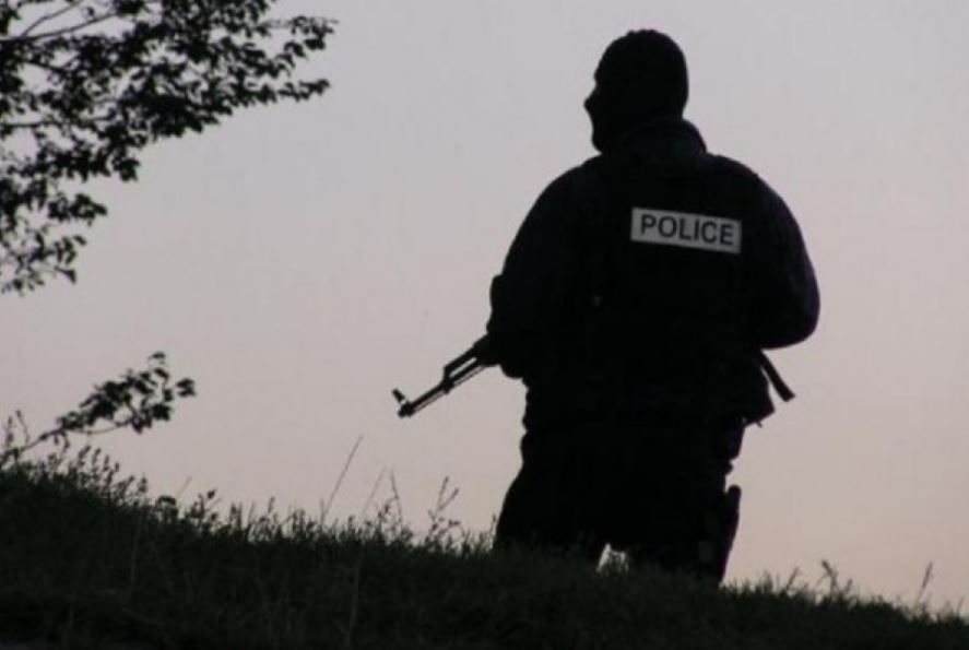 ​kater-shtetas-te-serbise-arrestohen-per-kalim-ilegal-te-kufirit