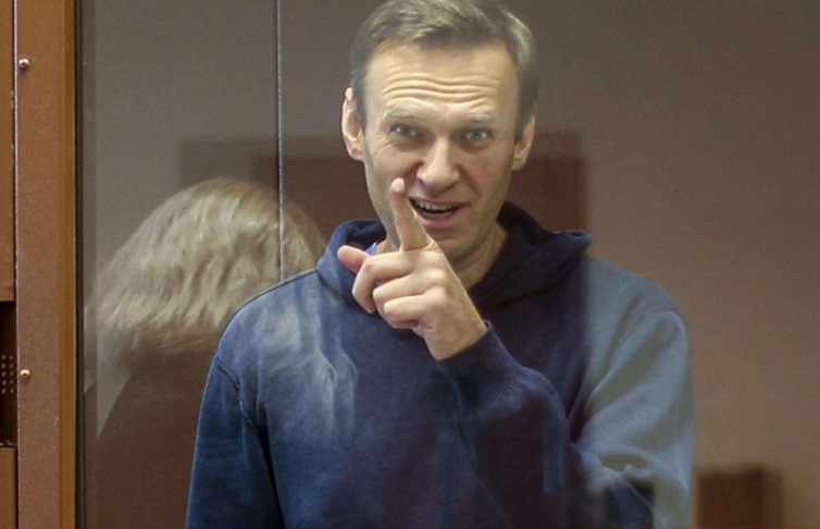 helmimi-i-navalnyt,-britania-shqyrton-rritjen-e-sanksioneve-kunder-rusise