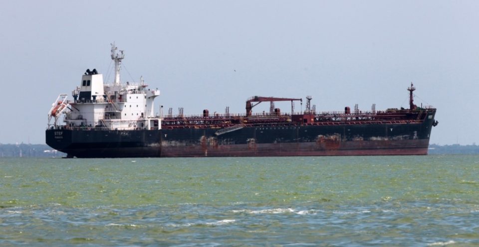 pentagoni-ndalon-anijen-cisterne-te-naftes-qe-u-arratis-nga-venezuela-ne-oqeanin-indian