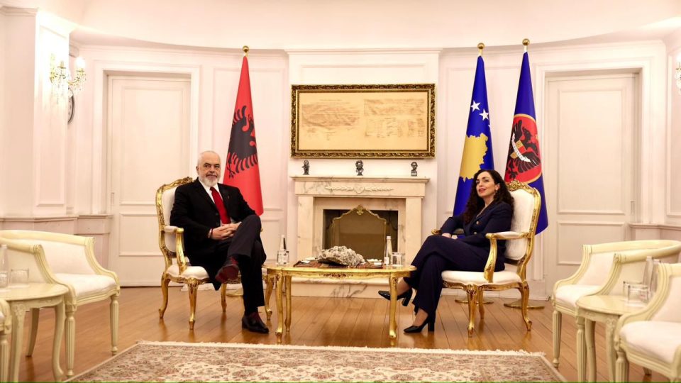 18-vjetori-i-shtetit-te-kosoves,-rama-vizite-zyrtare-ne-kosove,-zhvillon-takim-me-presidentin-vjosa-osmani