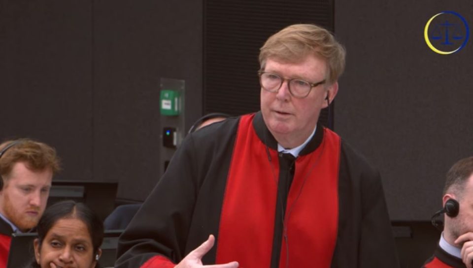 avokati-i-veselit:-prokuroria-duhet-te-deshmoje-nese-klienti-im-ka-pasur-kontroll-mbi-ndonje-person,-ne-kosove