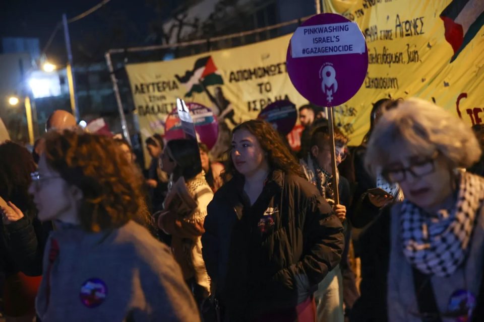 proteste-ne-athine-kunder-pjesemarrjes-se-izraelit-ne-eurovision