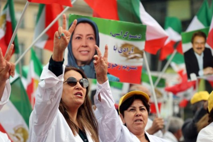 rezistenca-iraniane,-maryam-rajavi-propozon:-zgjidhje-e-trete-per-teheranin-e-lire,-“as-shah,-as-sheik”