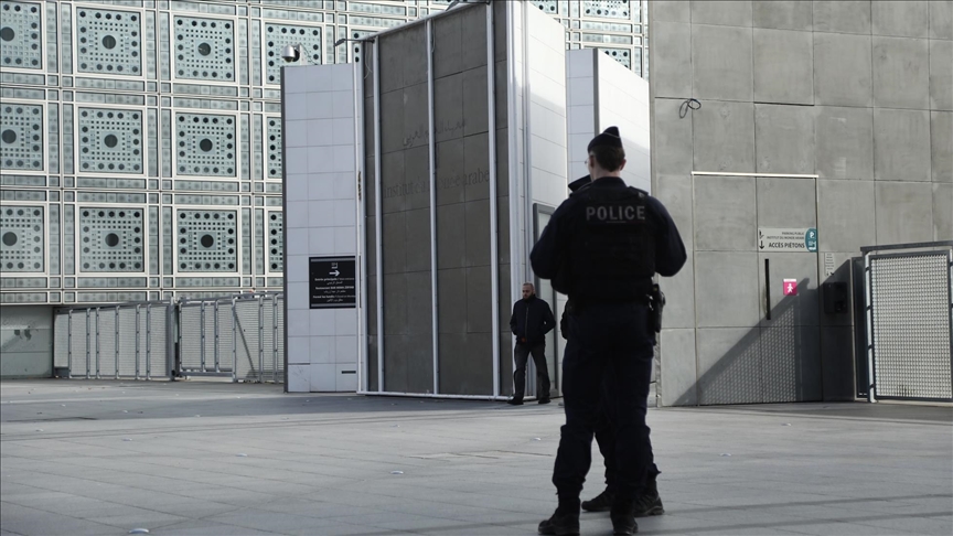 policia-franceze-bastisi-institutin-e-botes-arabe-ne-hetimin-e-lidhur-me-epstein-ndaj-jack-lang