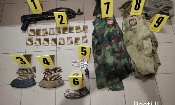 policia-e-kosoves-aksion-ne-veri,-zbulohen-arme-e-granata,-nuk-raportohet-per-te-arrestuar