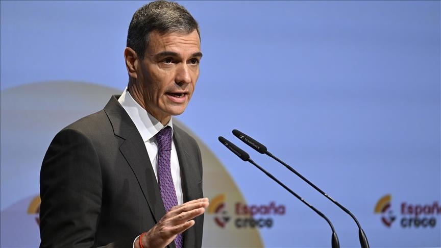 spanja-do-te-hetoje-kompanite-e-rrjeteve-sociale-per-materiale-abuzimi-seksual-te-femijeve-te-gjeneruara-nga-ai