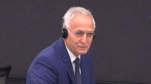 seanca-ne-hage/-mbrojtja-kerkon-qe-krasniqi-te-shpallet-i-pafajshem:-s’mund-te-kete-vendim-tjeter-bazuar-mbi-provat