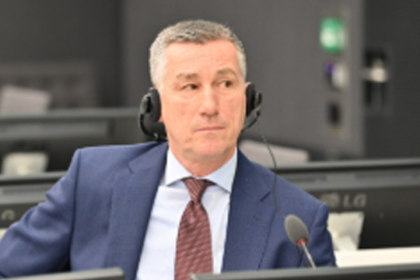 kadri-veseli-ben-thirrje-per-drejtesi-e-paanshmeri:-pas-dekadash-hetime-s’ka-asnje-prove-qe-kam-kryer-ndonje-krim