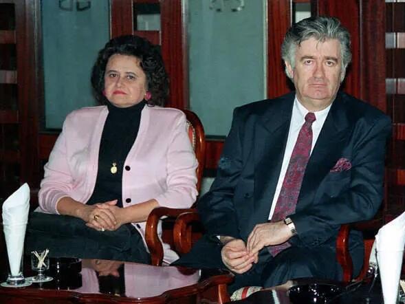 vdes-gruaja-e-karaxhicit:-ishte-dhe-ajo-si-ai?!